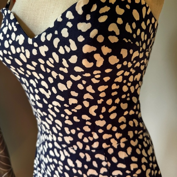 REFORMATION Blue White Print Humphrey Mini Dress- Sweetheart Neckline- Size 6 - Picture 5 of 11